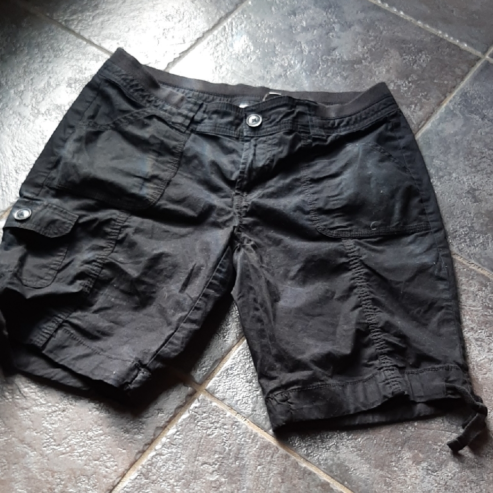 St. John's Bay Black Cargo Shorts Womens 4